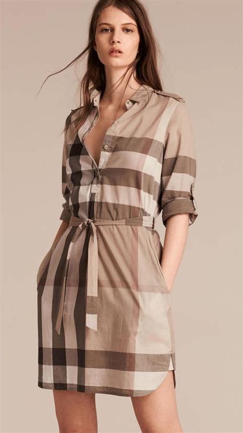 burberry dress 2022